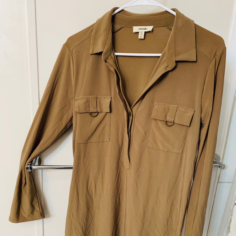 Meraki long sleeve dress blouse.